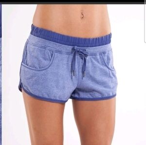 Lululemon Womens Purple Strength and Tone Running Activewear Shor Shorts 6